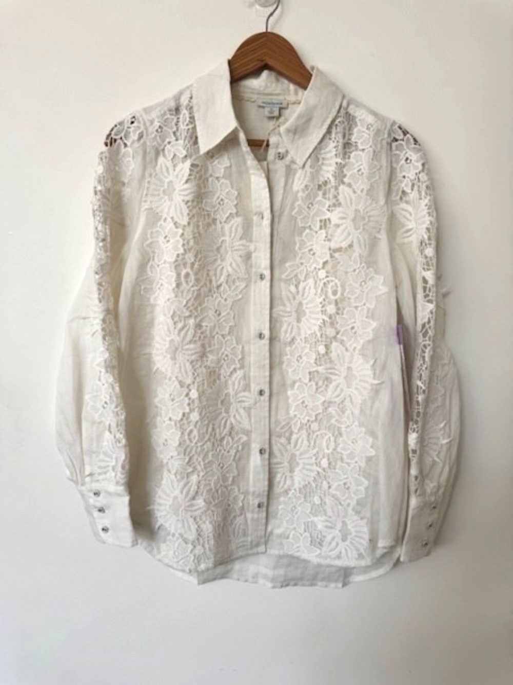 SUNDANCE CATALOG Beautiful Lace Front and Sleeve Blouse